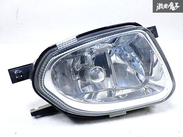 新品・未使用品 HELLA製 メルセデスベンツ W211 E350 Eクラス 前期 H11 フォグランプ ライト レンズ 右 右側 1NB-008-275-04 即納 棚O-2-20拍卖