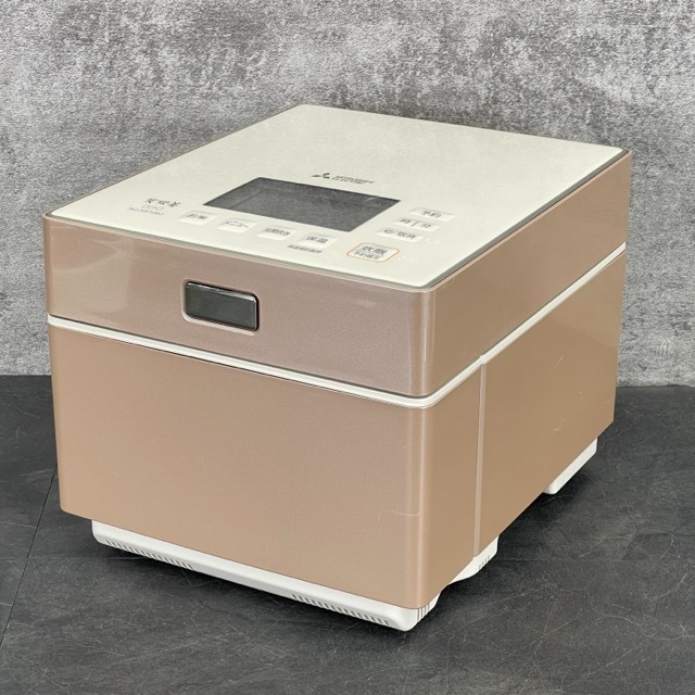 三菱 IHジャー炊飯器 【中古】動作保証 MITSUBISHI NJ-XS108J-P 5.5合炊き 炭飯釜 ピンクゴールド 家電製品/514798拍卖