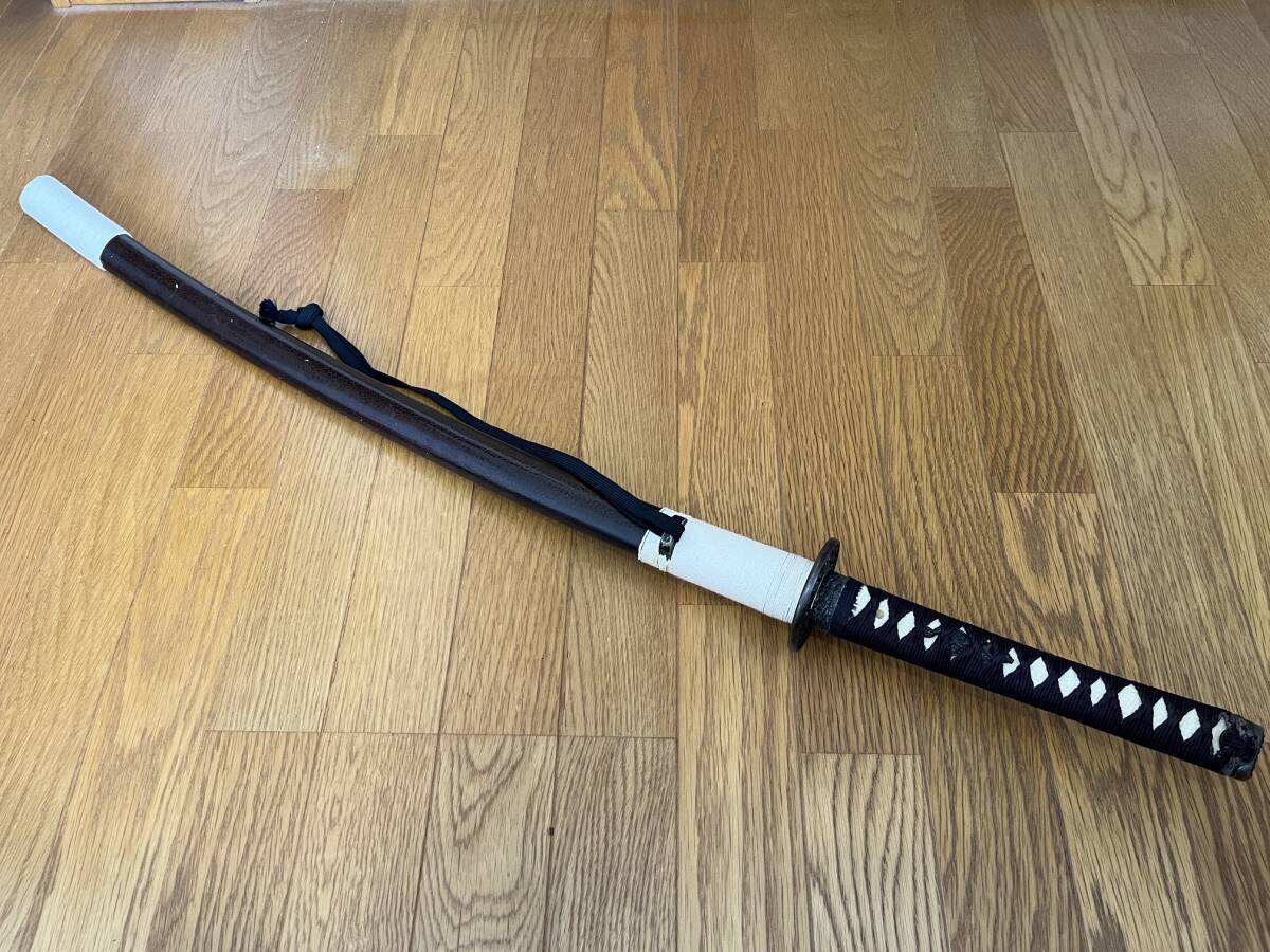 模造刀 全長105.0センチ 日本刀 鞘割れ有 送料無料拍卖