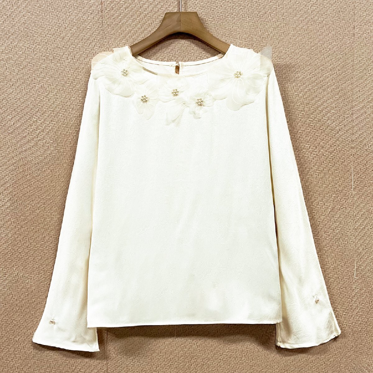 人気 ヨーロッパ製※定価4万◆ブルガリア発※RISELIN 長袖 シャツ シルク混 ソフト 爽やか パール エレガント デート レディース L/48拍卖