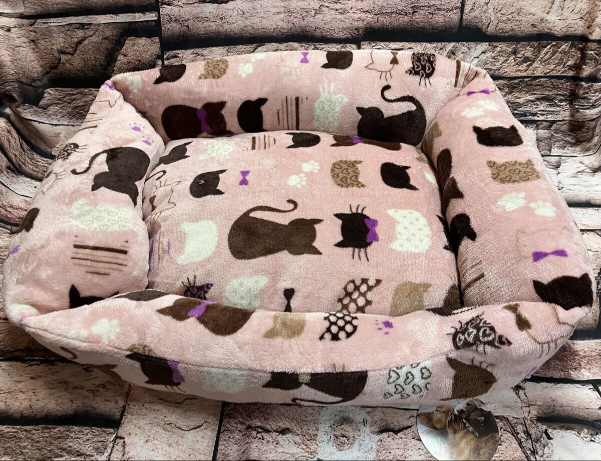 フランネル素材で暖かくて柔らかい!ワンちゃん&ネコちゃん大喜び!ゆったりサイズ スクエアペットベッド(アニマル柄)1個拍卖