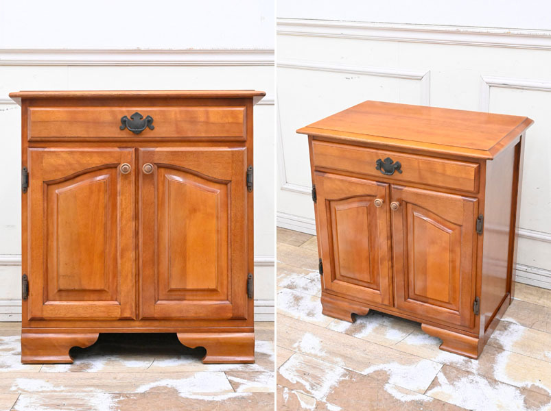 BI01 日本製 アーリーアメリカン 英国調 リビングボード 飾り台 コンソールキャビネット 花台 オブジェ台 アンティーク レトロ拍卖