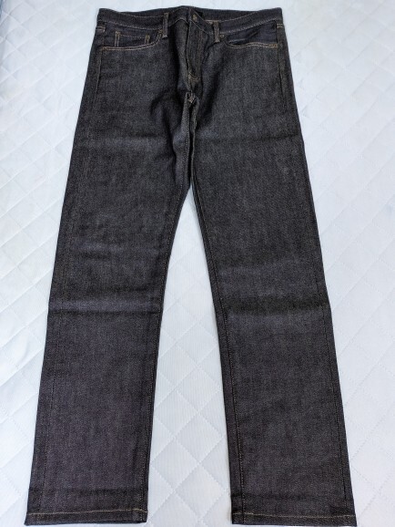 美品 濃紺 UNIQLO ユニクロ セルビッジ スリムフィット ストレートジーンズ ハイカラ デニムパンツ W33 即決拍卖