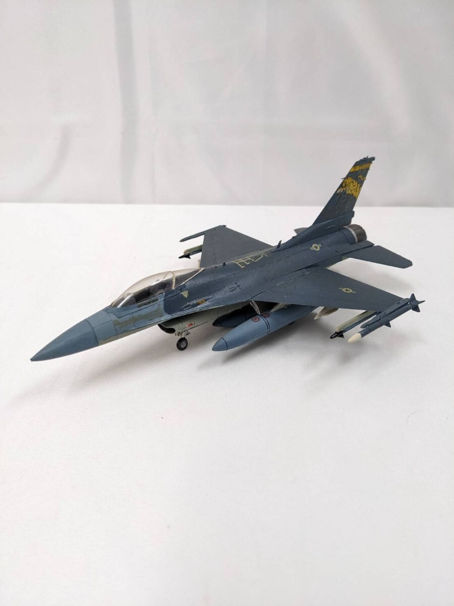 1円スタート!アメリカ空軍 F-16 ファイティングファルコン拍卖