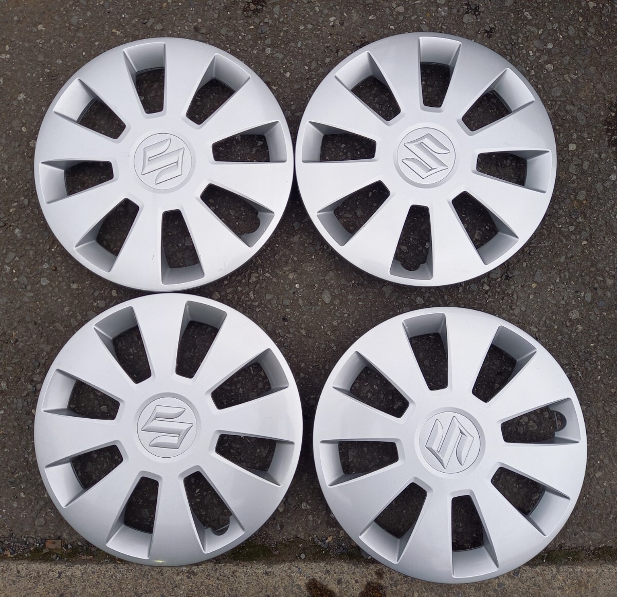 美品 スズキ エブリィバン DA17V ホイールキャップ 12インチ 1台分拍卖