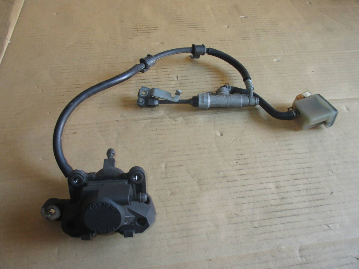 スズキ インパルス400 GK7CA 純正 リアブレーキキャリパー マスター 検) GSX400 赤/黒 ヨシムラカラー GK79A イナズマ カタナ拍卖