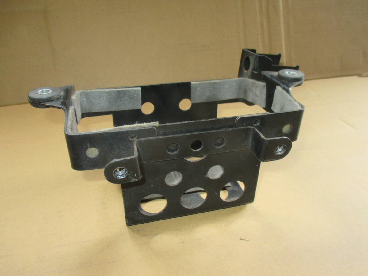 スズキ インパルス400 GK7CA 純正 バッテリーケース 実動車外し 検) GSX400 赤/黒 ヨシムラカラー GK79A イナズマ カタナ拍卖