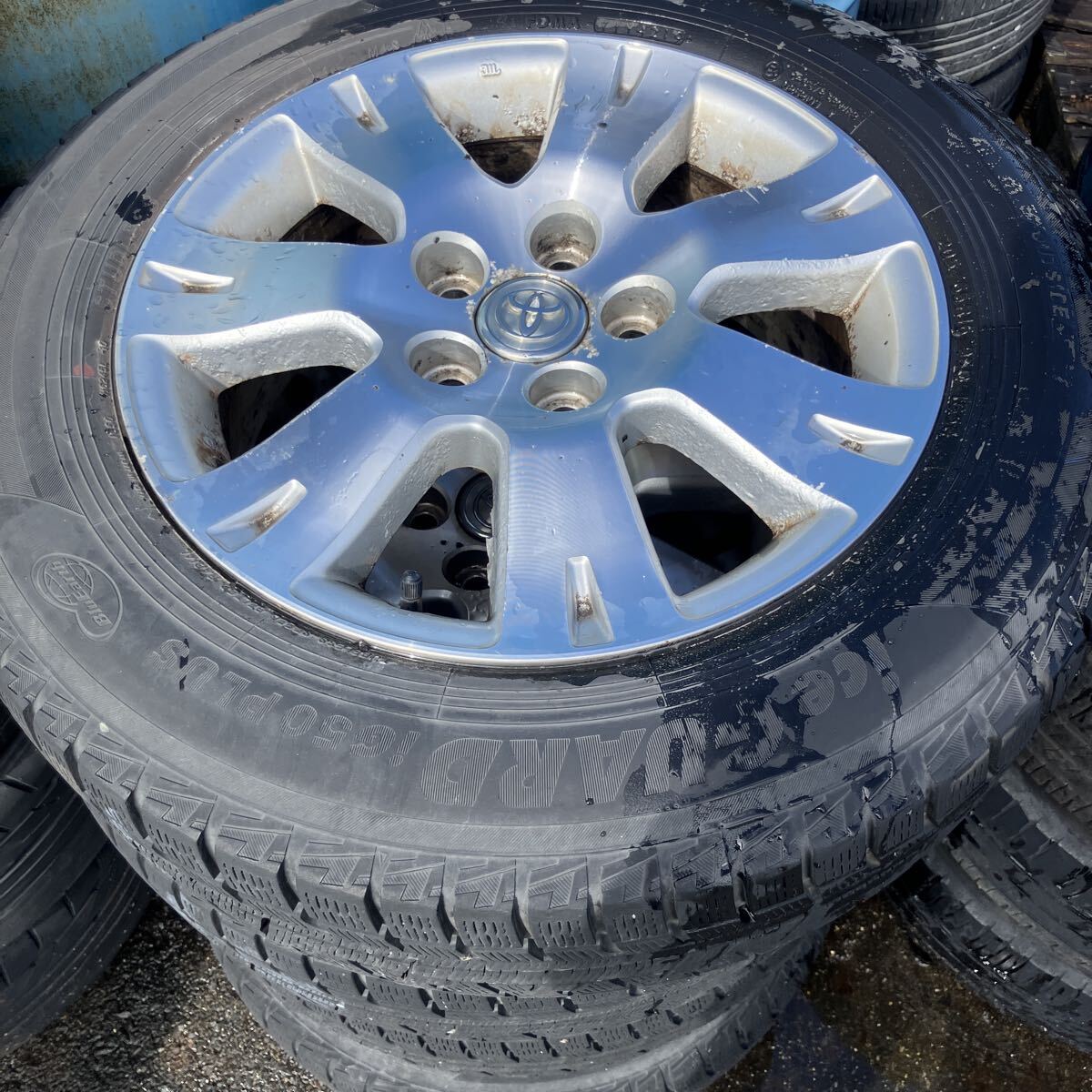 205/65R16 トヨタ純正 アルファード スタッドレスタイヤ拍卖