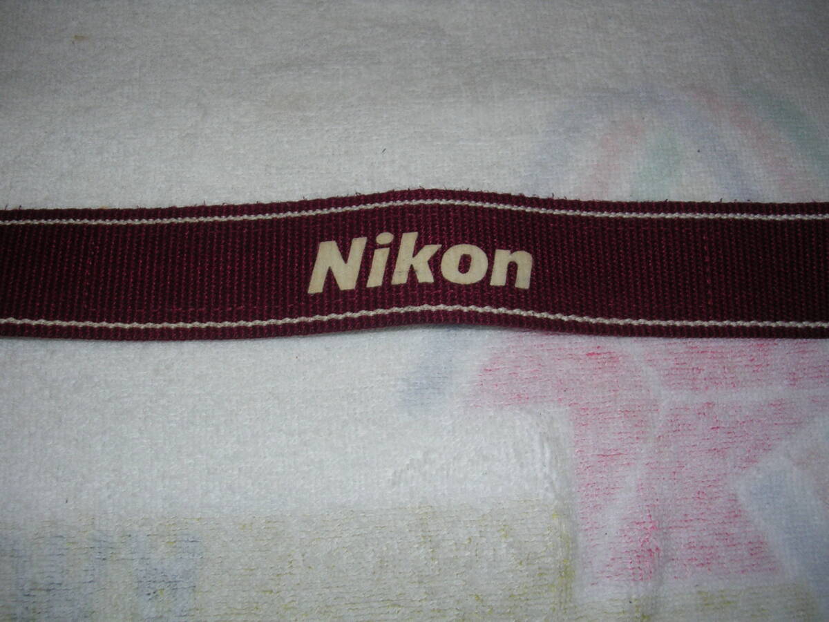☆ NIKON ストラップ 赤 レッド 中古 ① ☆拍卖