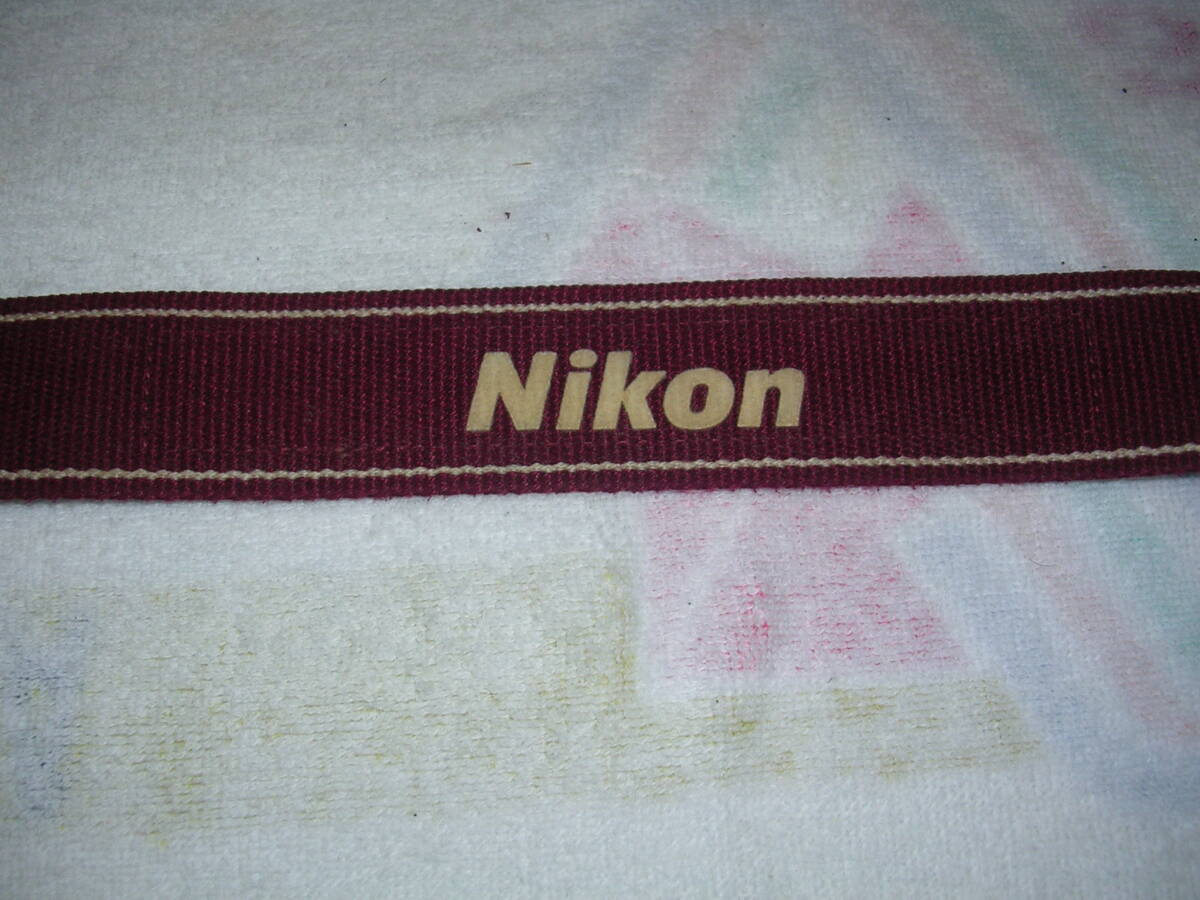 ☆ NIKON ストラップ 赤 レッド 中古 ② ☆拍卖