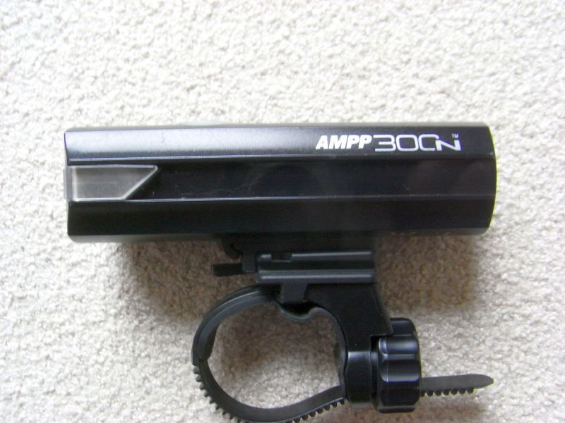 ★ CATEYE AMPP300N キャットアイ アンプ300エヌ 充電式ヘッドライト ★拍卖