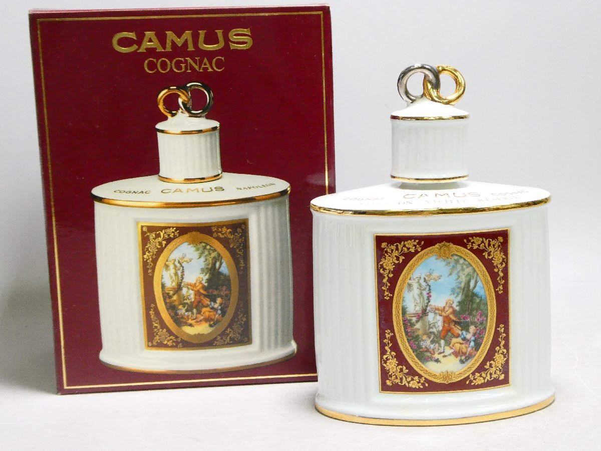 110710 ブランデー コニャック CAMUS カミュ ナポレオン ヴィエイユリザーブ ラヴァーズリング 白陶器ボトル 箱付拍卖
