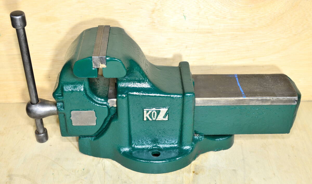 バイス 万力・KOZ 角胴型バイス 133 口金未使用 整備済み拍卖