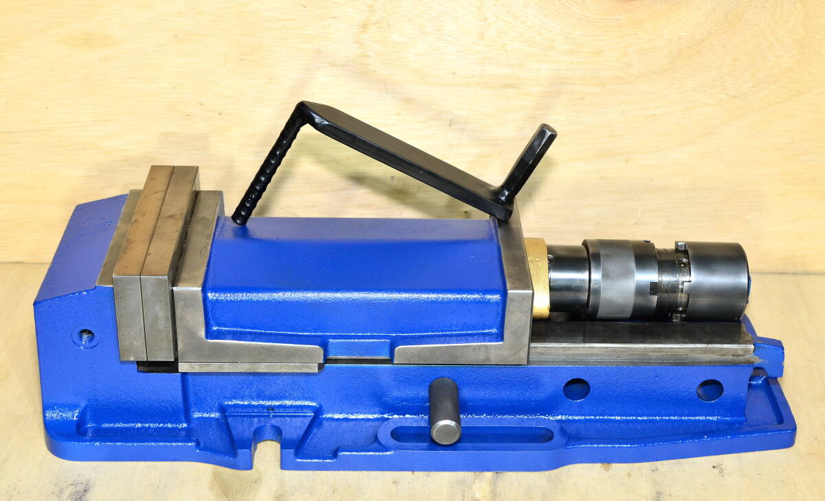 バイス 万力・ナベヤ 油圧機能内蔵 マシンバイス ロックタイト マークⅢ 整備済み 拍卖