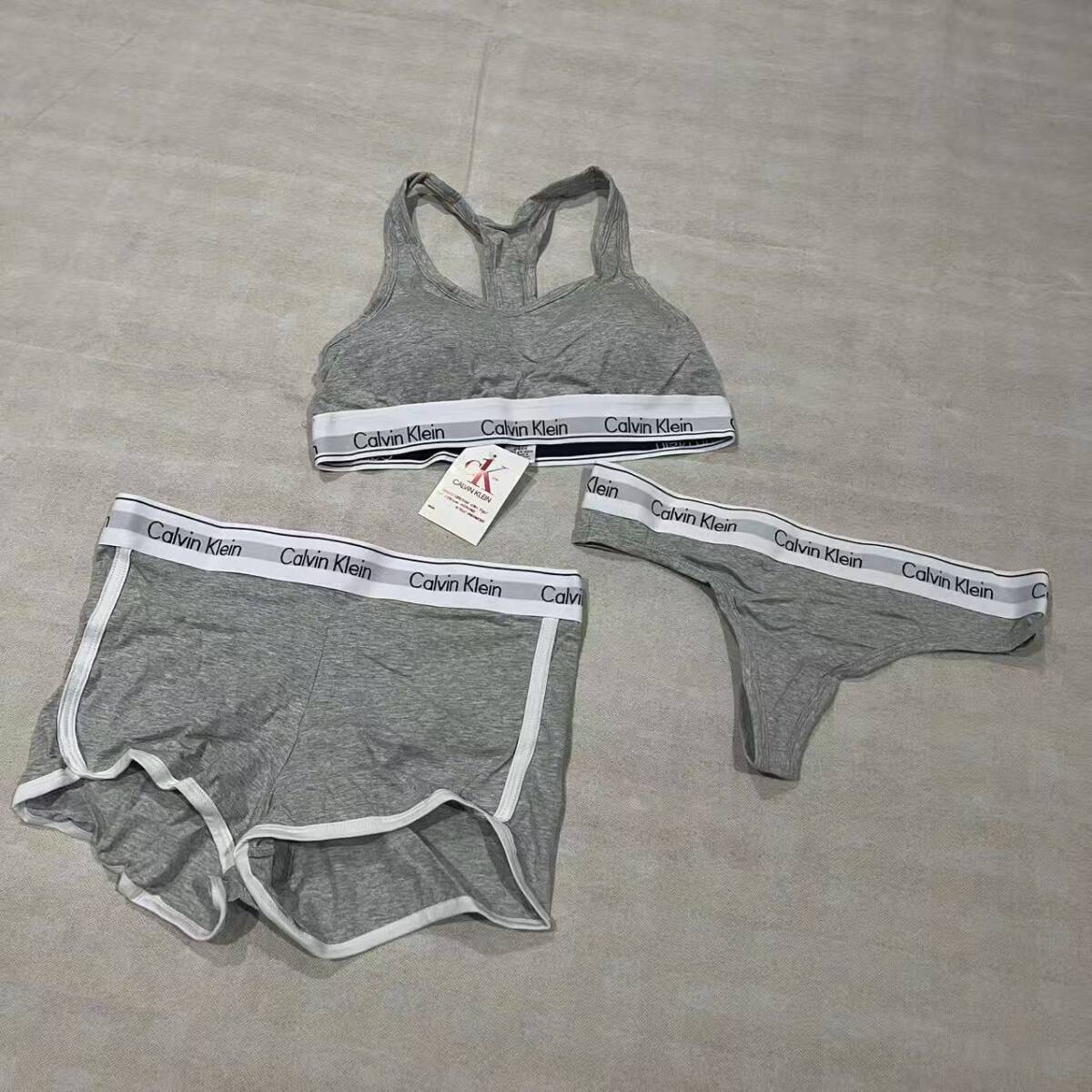 未使用品 Calvin Klein カルバンクライン 三角ブラ&Tバック/ 上下3点セット グレー L拍卖