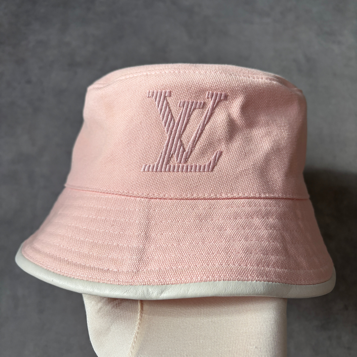 ルイヴィトン M77576 帽子 バケットハット バケットハットLV バディー拍卖