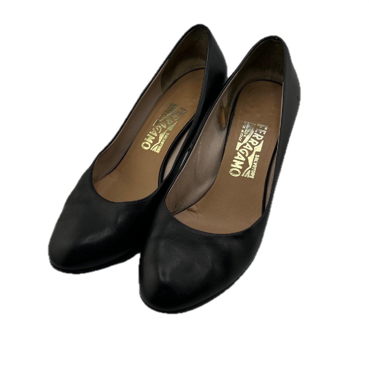 【10%OFFクーポン】サルヴァトーレフェラガモ Salvatore Ferragamo パンプス ラウンドトゥ ブラック レザー JP24 レディース 中古拍卖