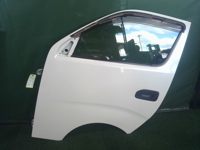 NV350キャラバン LDF-VW2E26 左フロントドア 左Fドア 助手席 QAB H010A-3XAMB拍卖