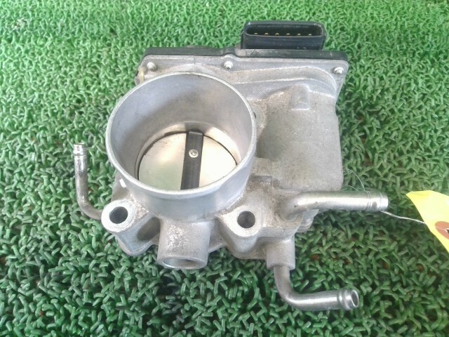 ヴェルファイア DBA-ANH20W スロットルボディ 070 22030-28071拍卖