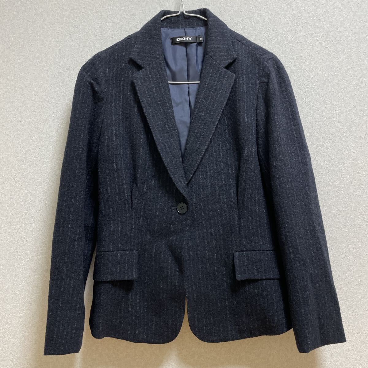 DKNY ダナキャラン ウール ストライプ テーラードジャケット 10拍卖