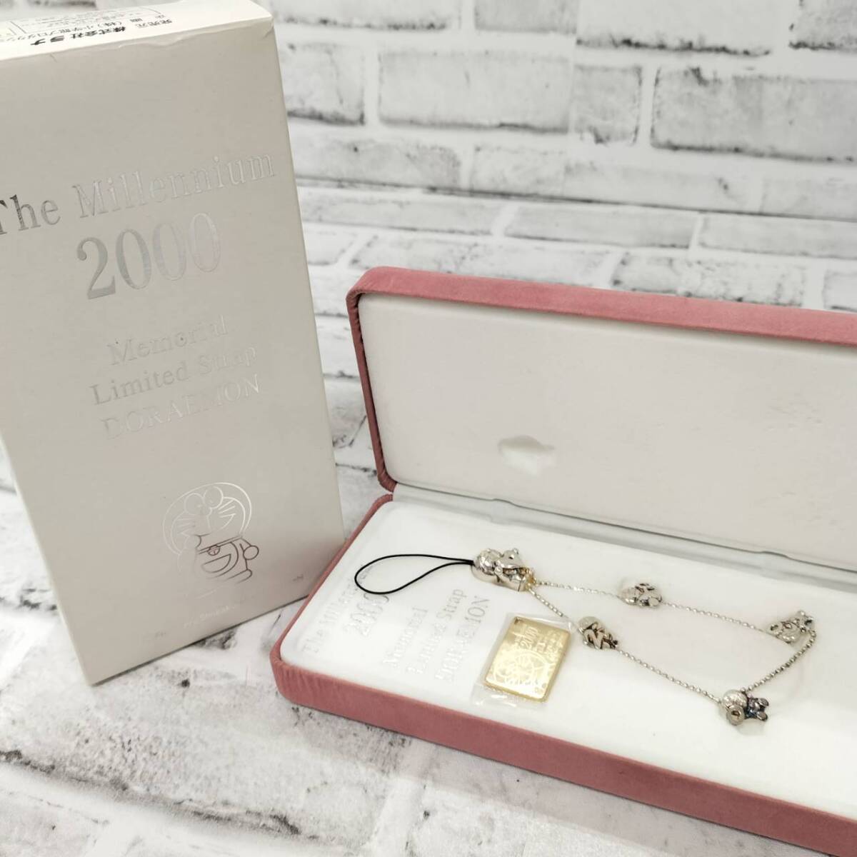 ドラえもん ミレニアム2000 メモリアル リミテッド ストラップ 【26402拍卖