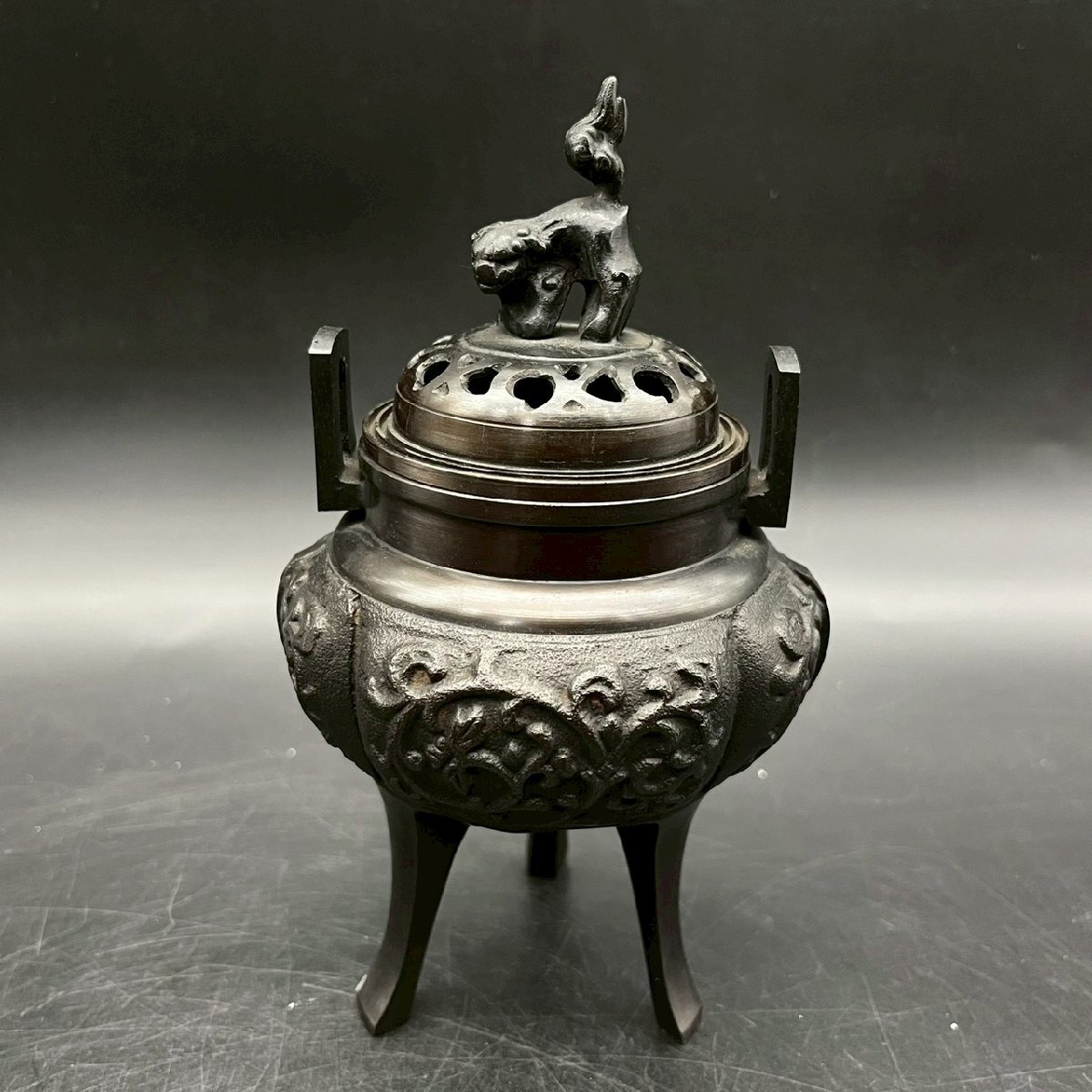 OM1006-25-3 香炉 獅子 お香 唐獅子 茶道具 中国 骨董品 古道具 銅製 銅器 美術 伝統 工芸品 置物 インテリア 高さ17㎝ 口径6㎝ 60サイズ拍卖