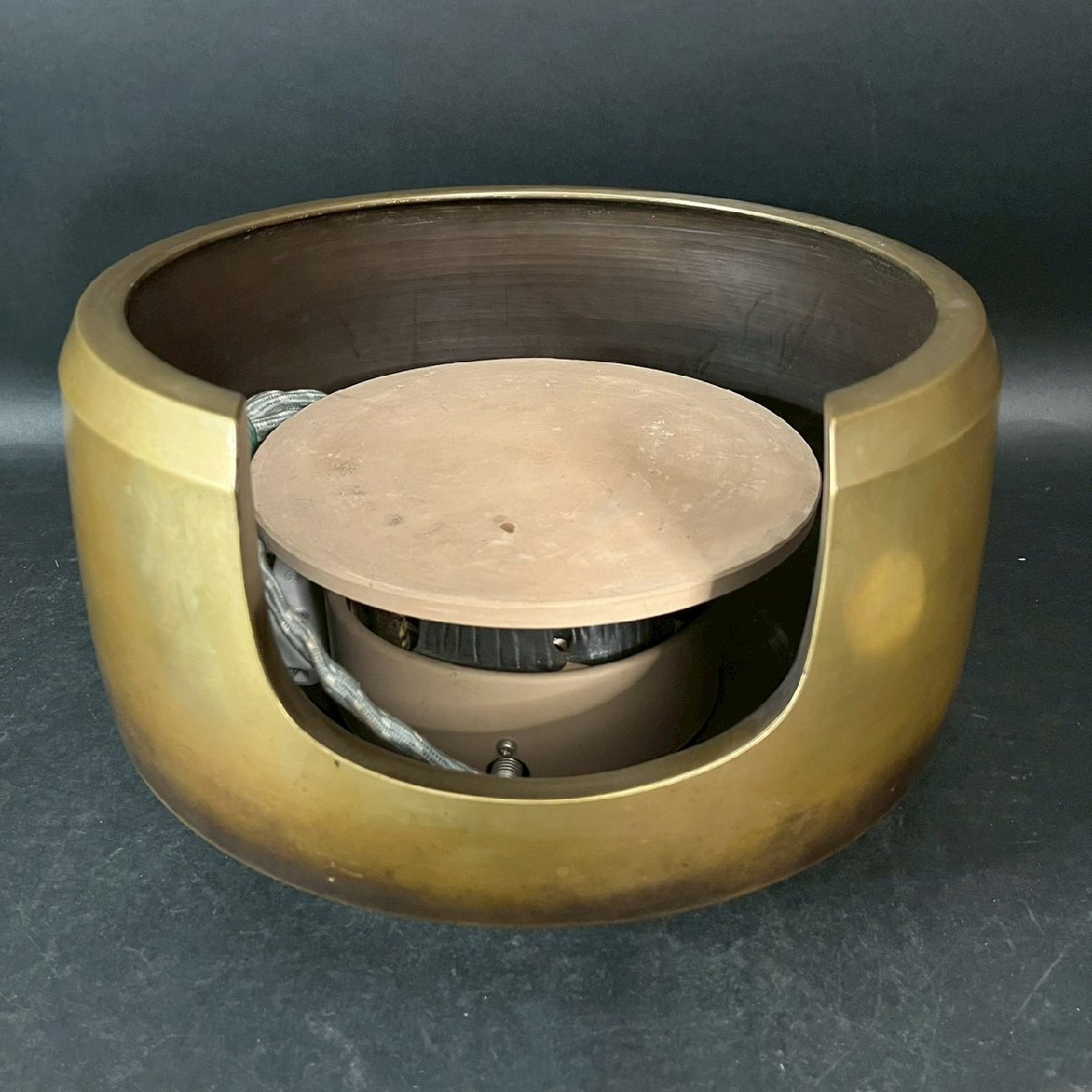 OM1006-14-3 風炉 火鉢 茶器 茶釜 茶道 茶道具 釜 銅製 銅器 金属 大型 美術 伝統 工芸品 ジャンク 高さ20㎝ 口径28㎝ 100サイズ拍卖