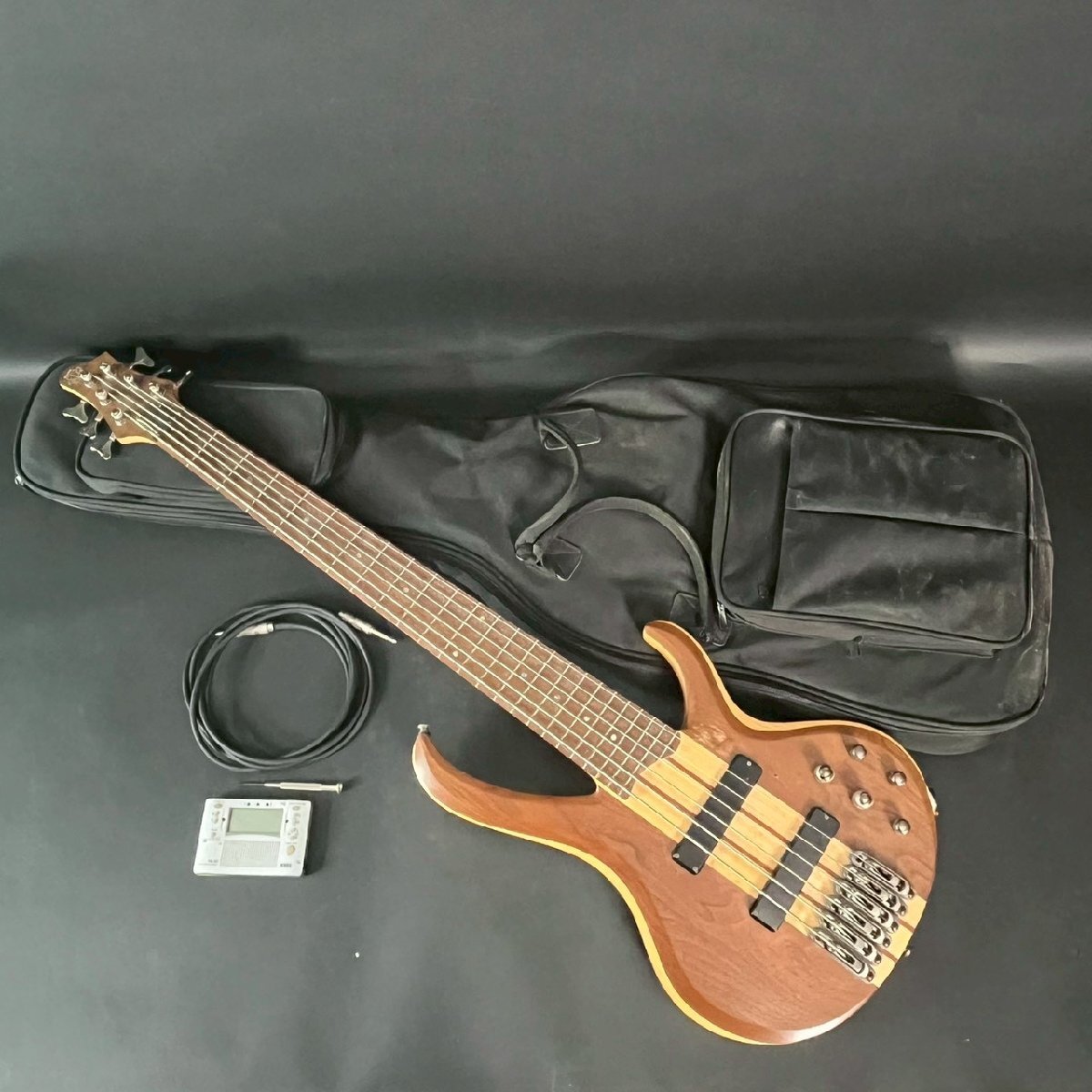CV1022-11-3 Ibanez アイバニーズ BTB シリーズ ギター ベース エレキ 13BTB746 ケース付き 楽器 音楽 演奏 全長115㎝ 佐川220サイズ拍卖