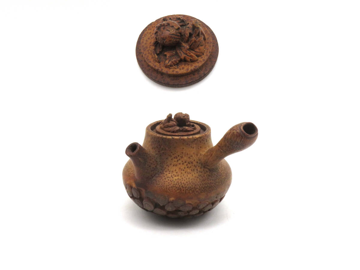 K8906 竹根 急須 湯沸かし 花彫 水注 古美術 木工芸 竹工芸 茶道具 茶器 時代物 鉄瓶拍卖