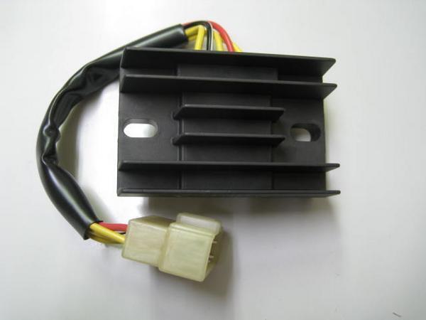 新品★GSX400 インパルス(GK79A)★純正レギュレター拍卖