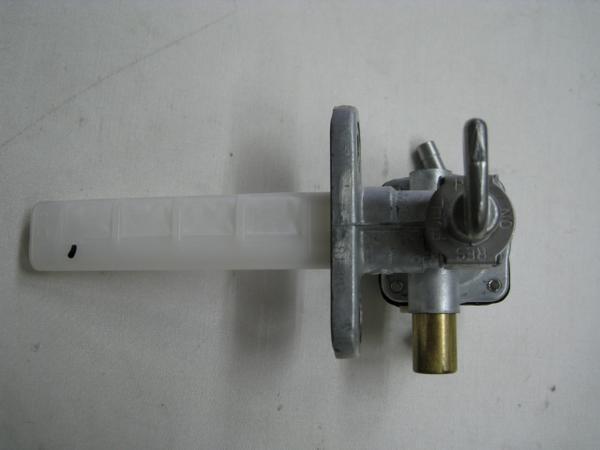 新品★インパルス(GK79A)★カタナ250/カタナ400(GJ76A,GK77A)★純正フューエルコック拍卖