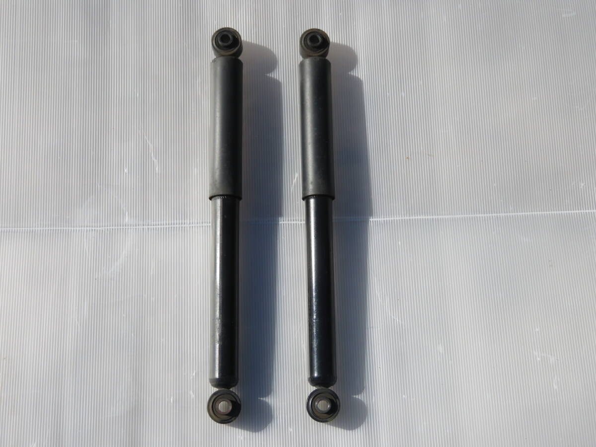 スズキ エブリィワゴン ABA-DA64W リア ショックアブソーバー 左右セット 41700-68H10拍卖