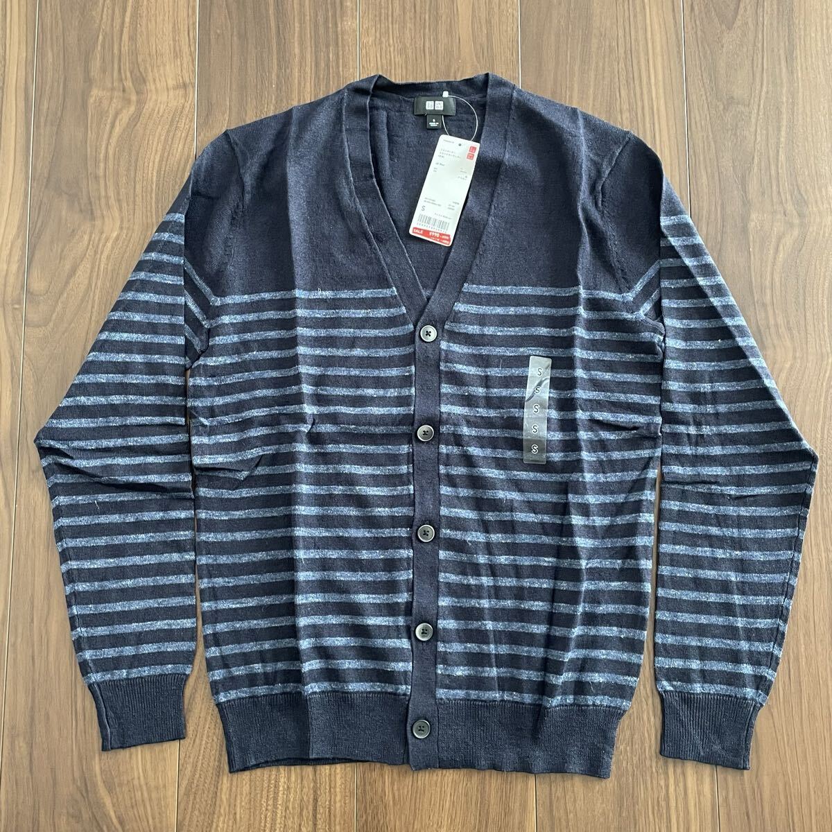 ☆未使用☆UNIQLO ユニクロ☆リネンボーダーVネックカーディガン(長袖)☆トップス☆Sサイズ☆68/Blue/ブルー☆麻87%/ナイロン13%☆メンズ拍卖