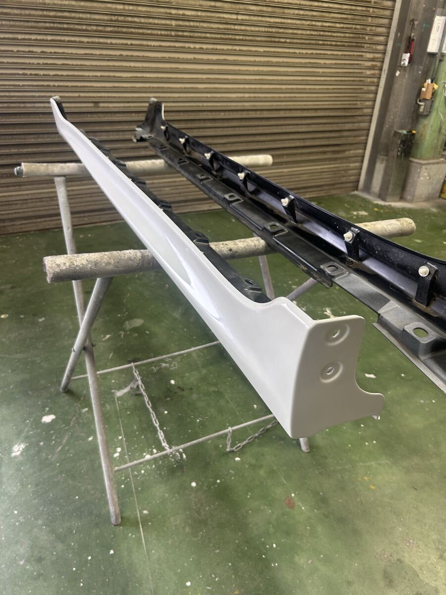 ZC33S スズキ スイフトスポーツ 純正サイドステップ左右セット 純正ホワイト塗装済み(ZVR)拍卖