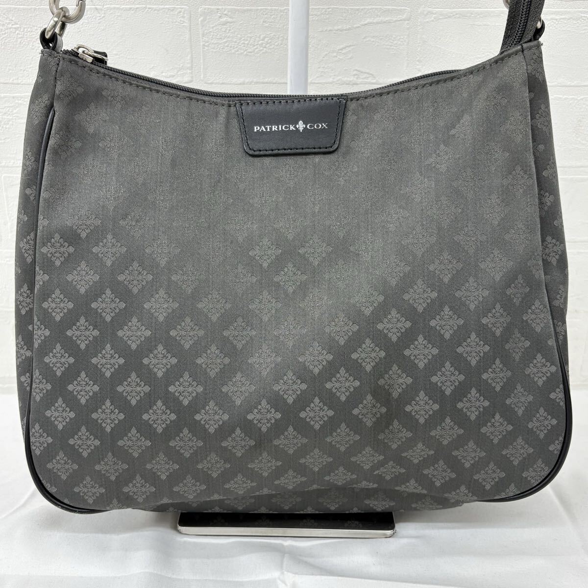 1826△ PATRIC COX パトリックコックス ショルダーバッグ レディース グレー ハンドバッグ 総柄 ナイロン ワンハンドル ファスナー拍卖