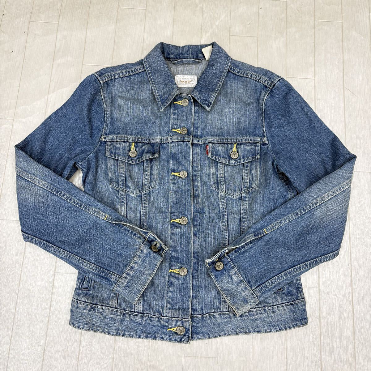 1830△ Levi's リーバイス デニムジャケット レディース サイズM ブルー アウター デニム ジージャン 長袖 カジュアル アメカジ 拍卖