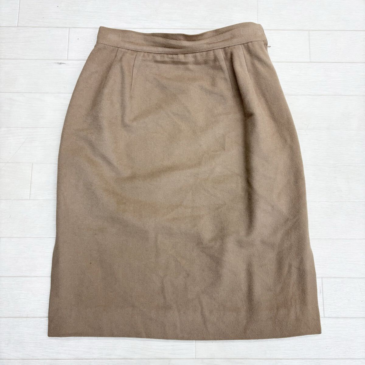 1836△ ungaro ウンガロ スカート レディース サイズ不明 ベージュ レオパード タイトスカート 膝上丈 無地 秋冬 スリット 拍卖