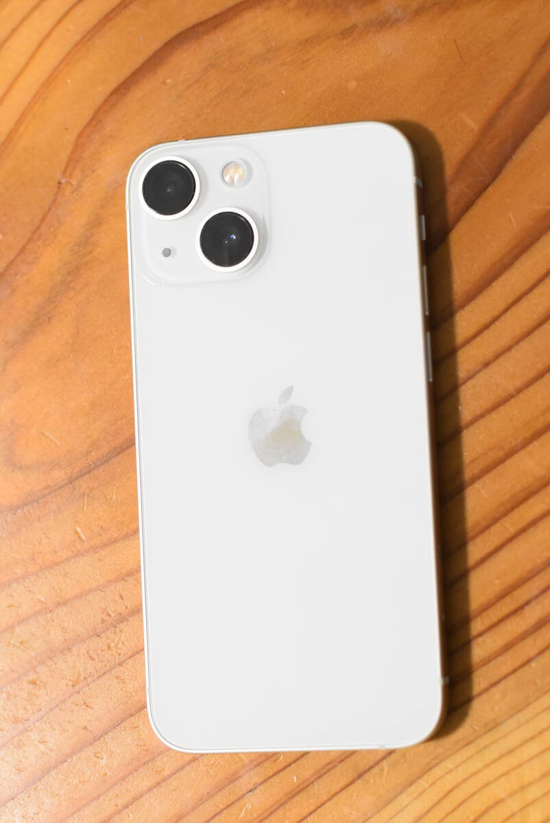 ♪美品 中古Aランクバッテリー86% 美品 Apple SIMフリーiPhone13 mini 128GB スターライト MLJE3J/A A2626 白ロム♪拍卖