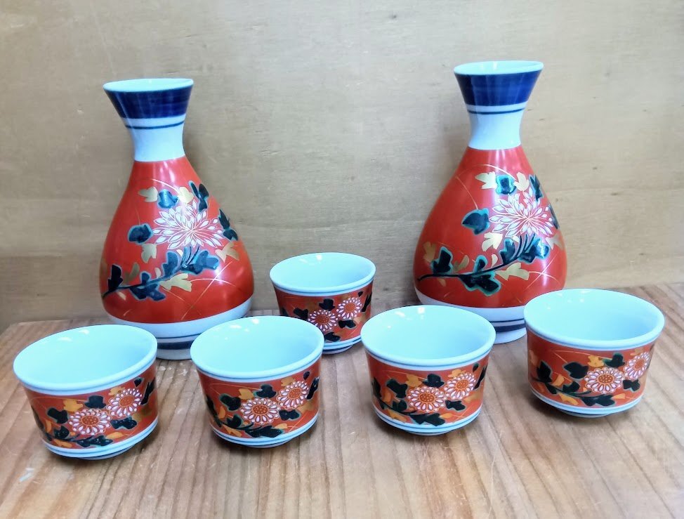 九谷焼 賀峰☆徳利 2本 お猪口 ぐい呑み 盃 5客 酒器 セット 金彩 花柄 手描き ヴィンテージ拍卖