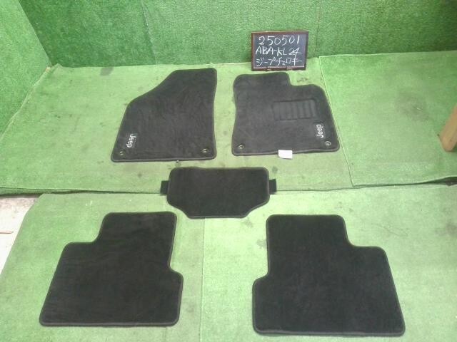 ジープ チェロキー ABA-KL24 フロアマット 1台分 自社品番250501拍卖