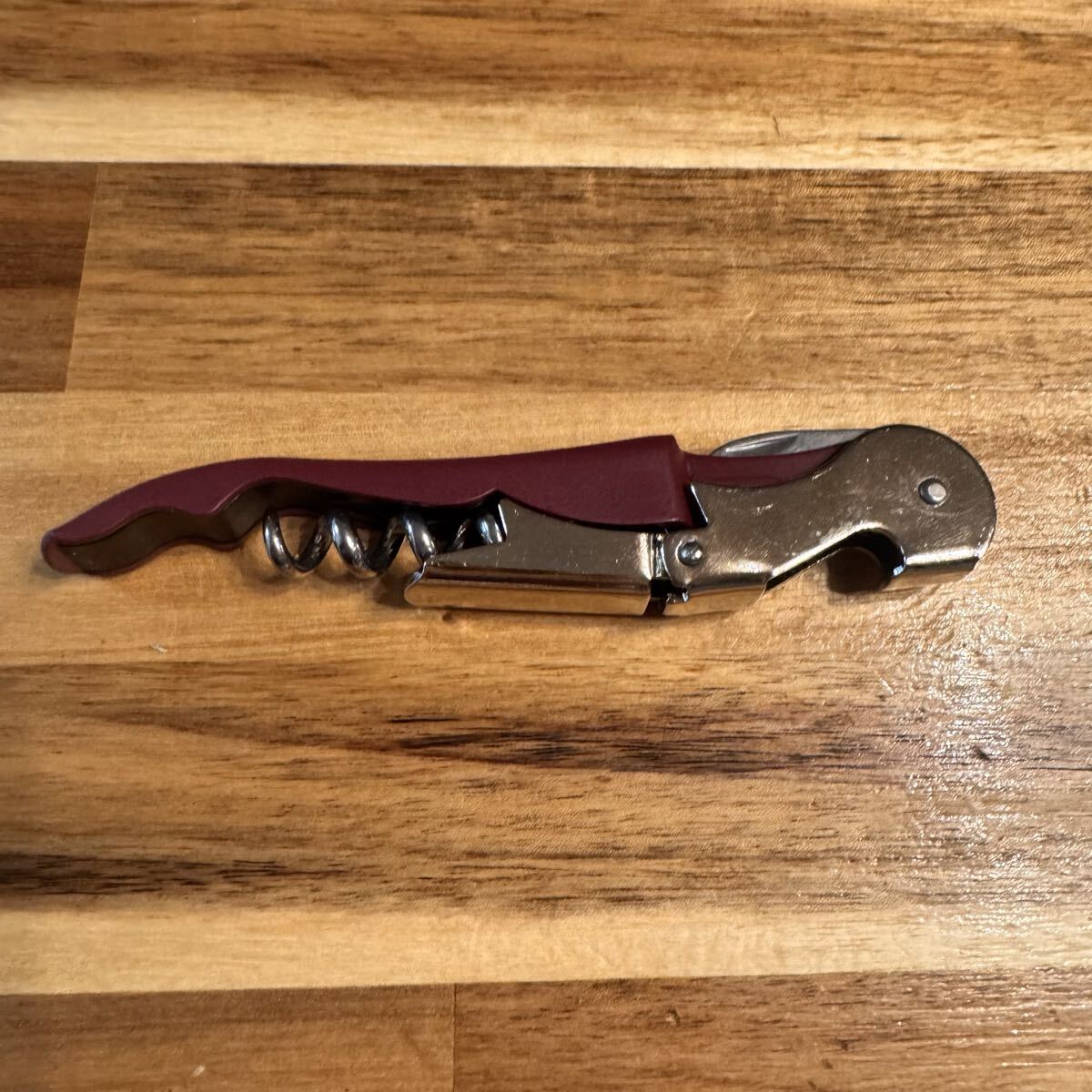 ソムリエナイフ ワインオープナー えんじ ワインレッド 赤 アルコールグッズ バー用品拍卖