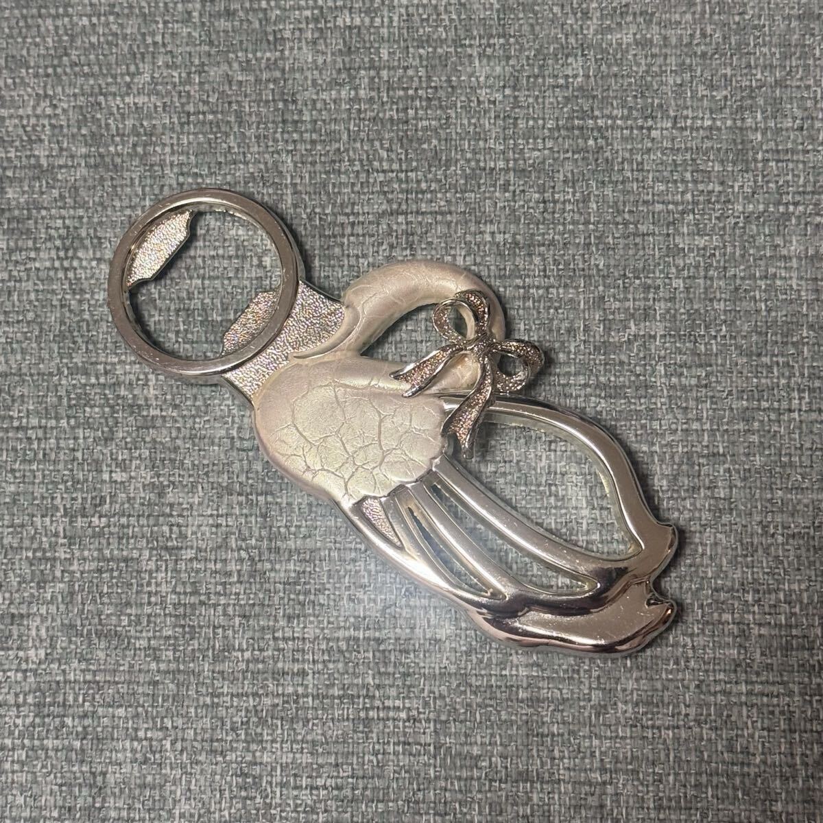 栓抜き 栓抜き リボン 白 アルコールグッズ キッチンツール拍卖