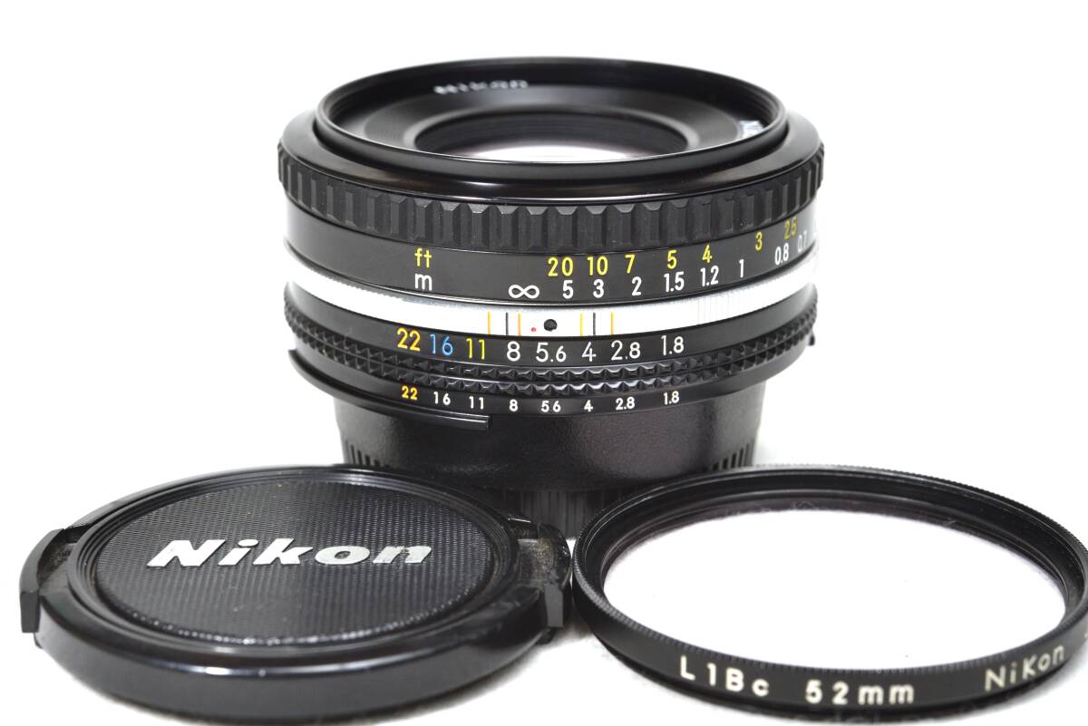 【実写画像あり】Nikon Ai‐s NIKKOR 50㎜ f1.8 人気のパンケーキレンズ 純正レンズフィルター付き拍卖