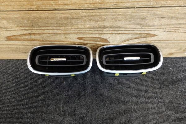 プリウス ZVW51 エアコン吹き出し口左右 73,000km拍卖