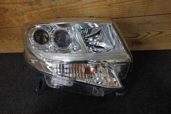 タント LA600S 右フロントライト 【HIDバラストバーナー付】 KOITO100-51392 34,000km拍卖