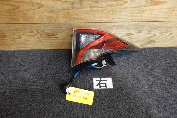 プリウス ZVW51 右リアテールライト 73,000km拍卖