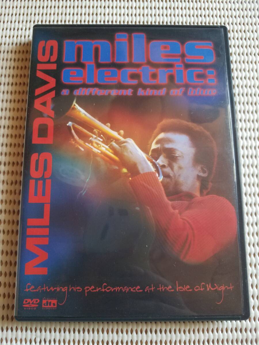 【中古DVD マイルス・エレクトリック 〜 パフォーマンス・アット・ザ・アイル・オブ・ワイト マイルス・デイヴィス】拍卖