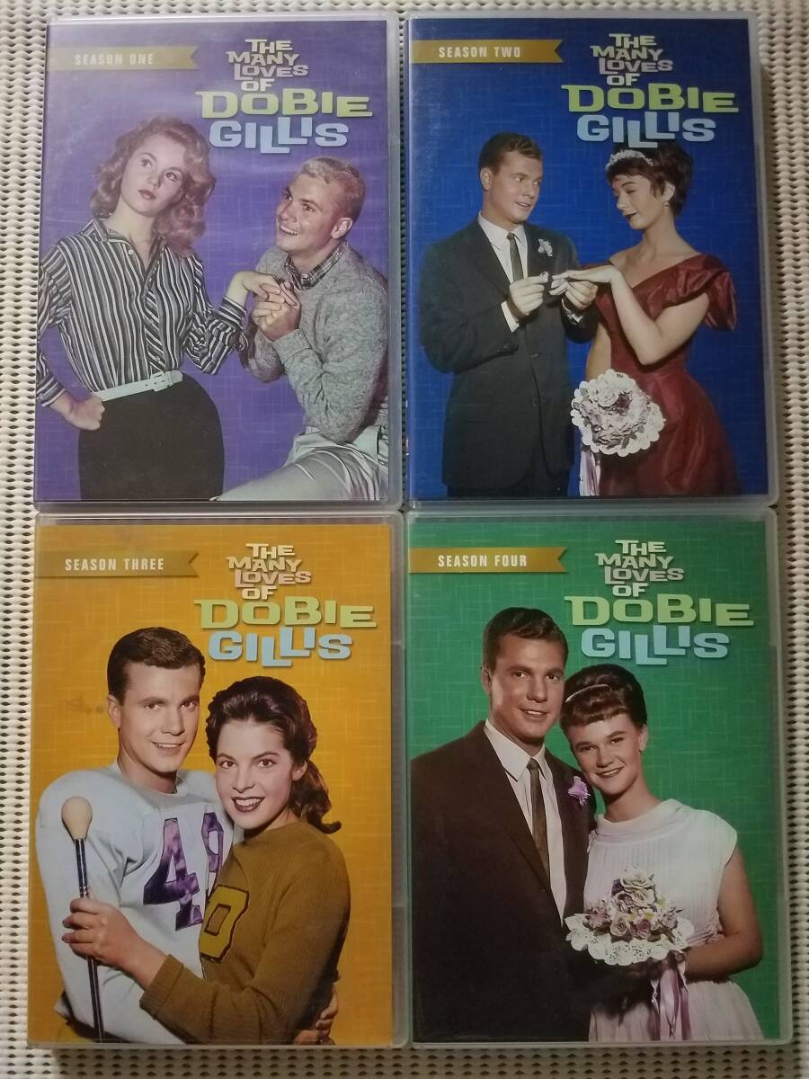 【(インポート)輸入盤中古DVD Many Loves of Dobie Gillis(ドビーの青春) シーズン1~3(各巻:5枚組)/シーズン4(6枚組) 4巻セット(21枚組)】拍卖