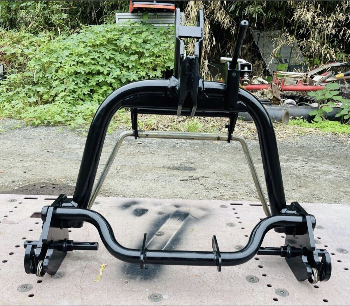 ニプロ Sヒッチ ワンタッチ 作業機 取付金具 中古部品 トラクター ジョイント アタッチ メント クイックオート拍卖