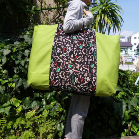 入学、入園!1900円シルエット恐竜お昼寝布団バッグ 手作り小物拍卖